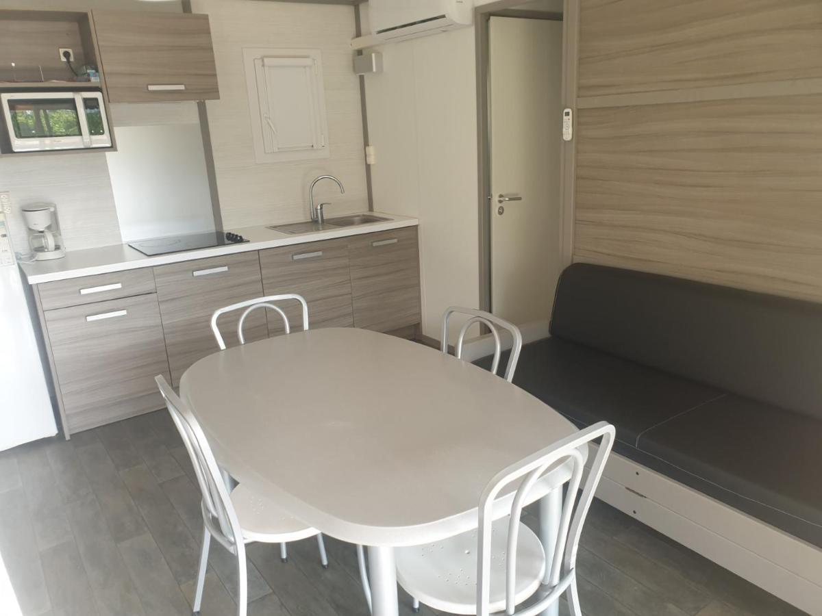 Camping Municipal La Sapinette กีญ็อง ภายนอก รูปภาพ